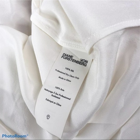 Diane Von Furstenberg tie front key hole top - Picture 10 of 12